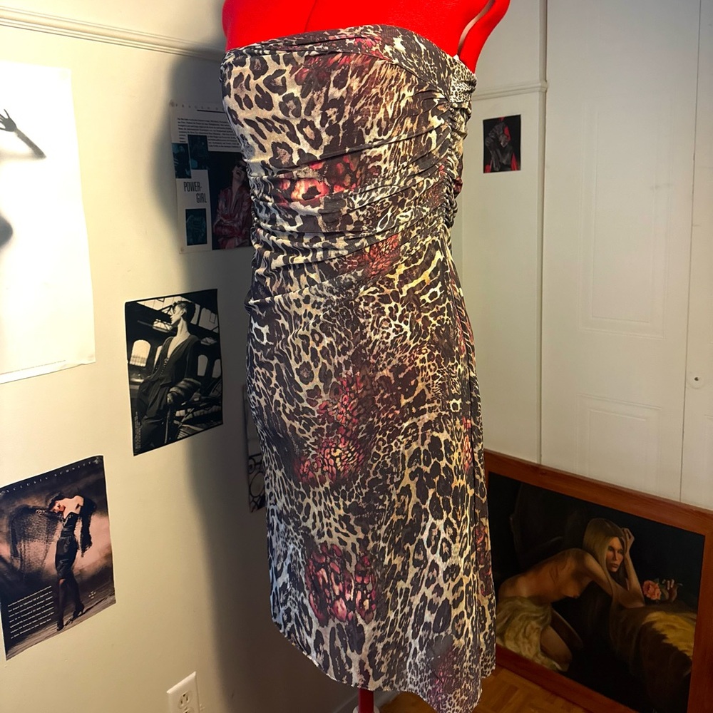 SHAN Strapless Dress with Leopard Print - Red and Brown
